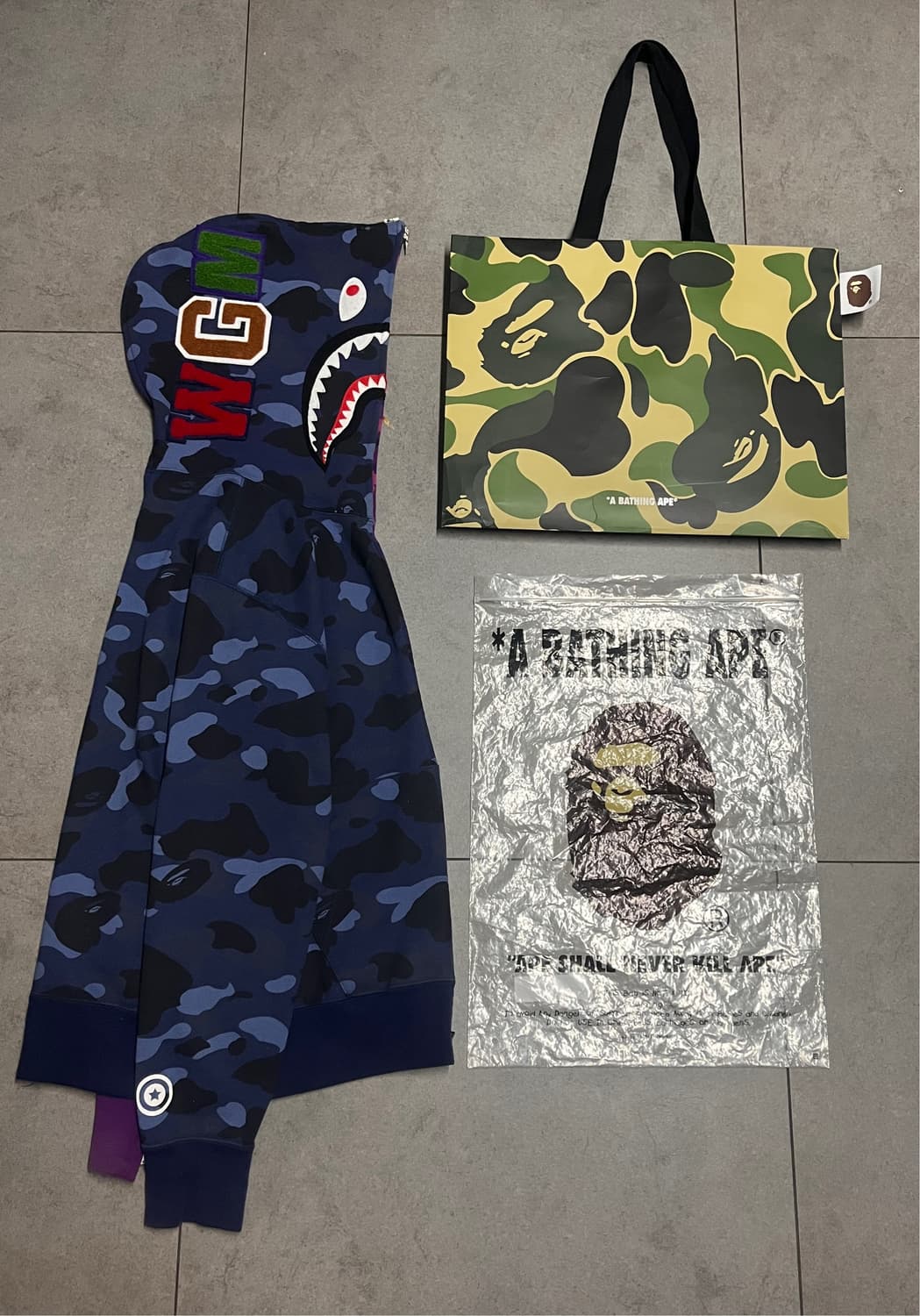 새상품급) 베이프 세퍼레이트 아수라 샤크 후드집업  상품이미지1