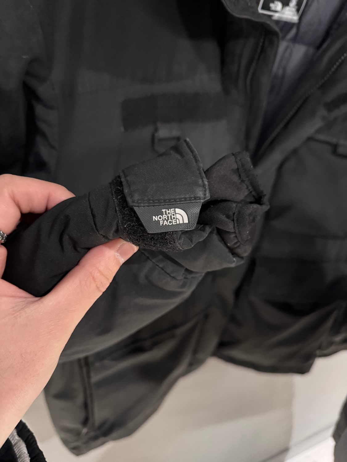 노스페이스 EC 컬렉션 블랙 후드 패딩  상품이미지8