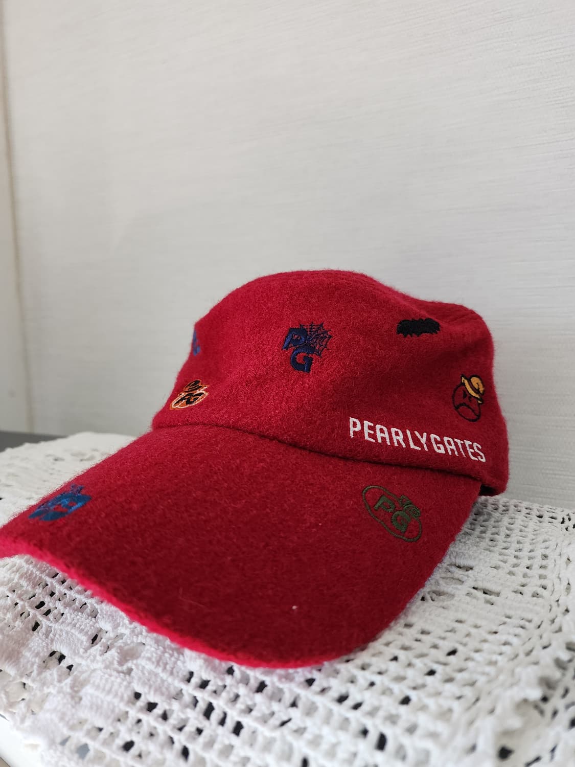 파리게이츠 버건디 색상 
골프 모자 상품이미지1