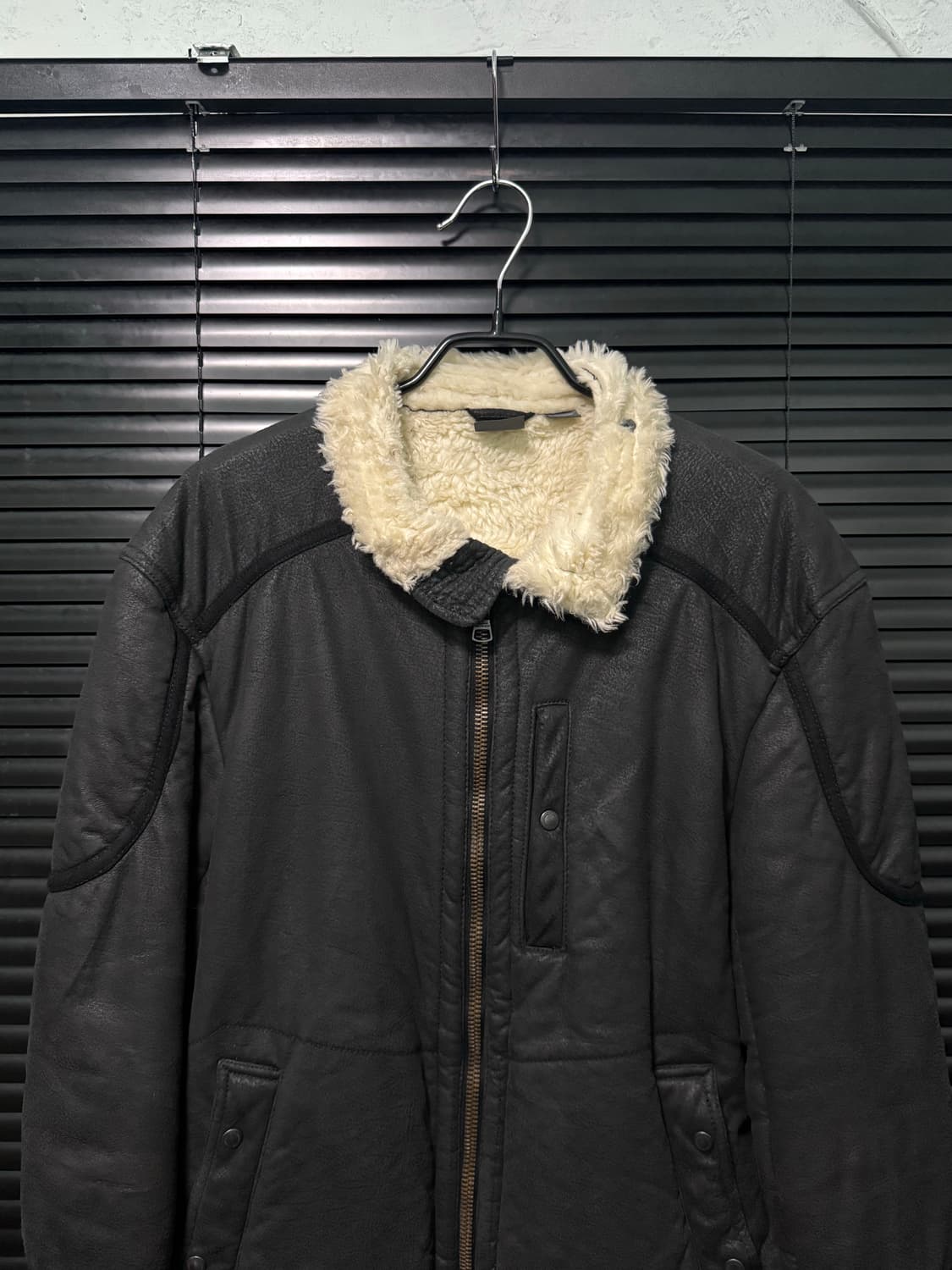 아르마니 익스체인지 알마니 털 무스탕 블랙 라이더 바이커 쉐르파 스웨이드 상품이미지3