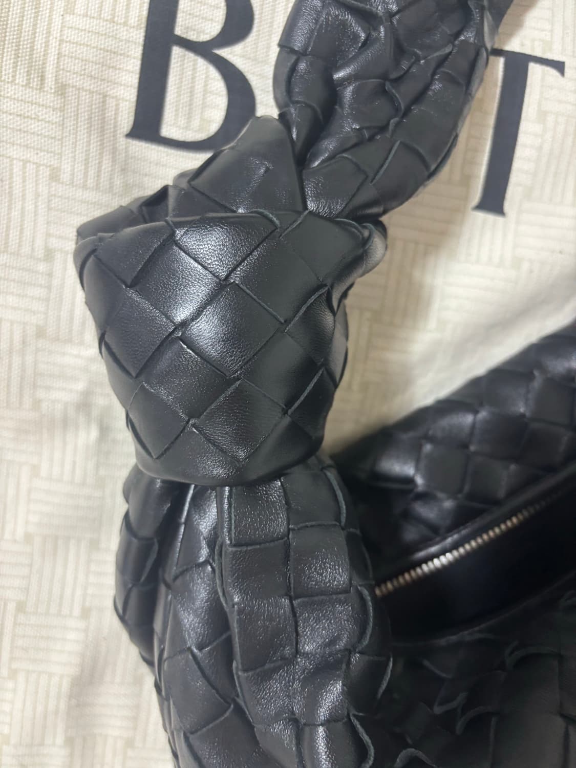 보테가베네타 조디백 클래식 구 스몰 (정품) 상품이미지9