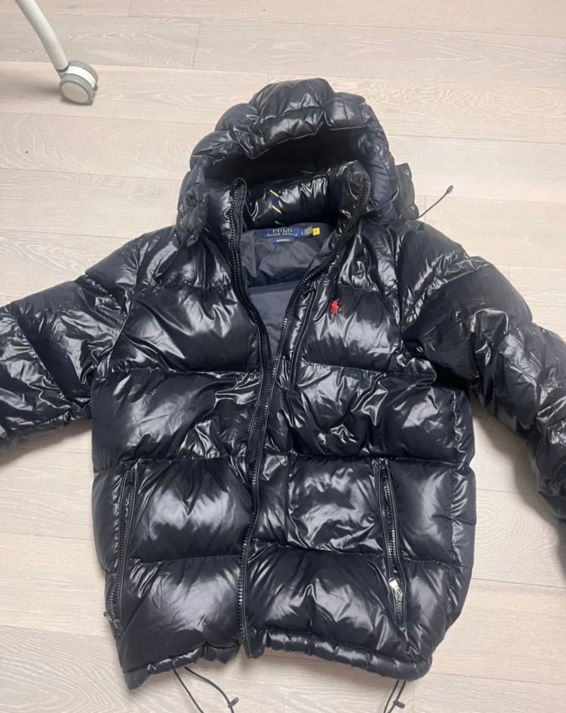 폴로 랄프로렌 유광 패딩 상품이미지1