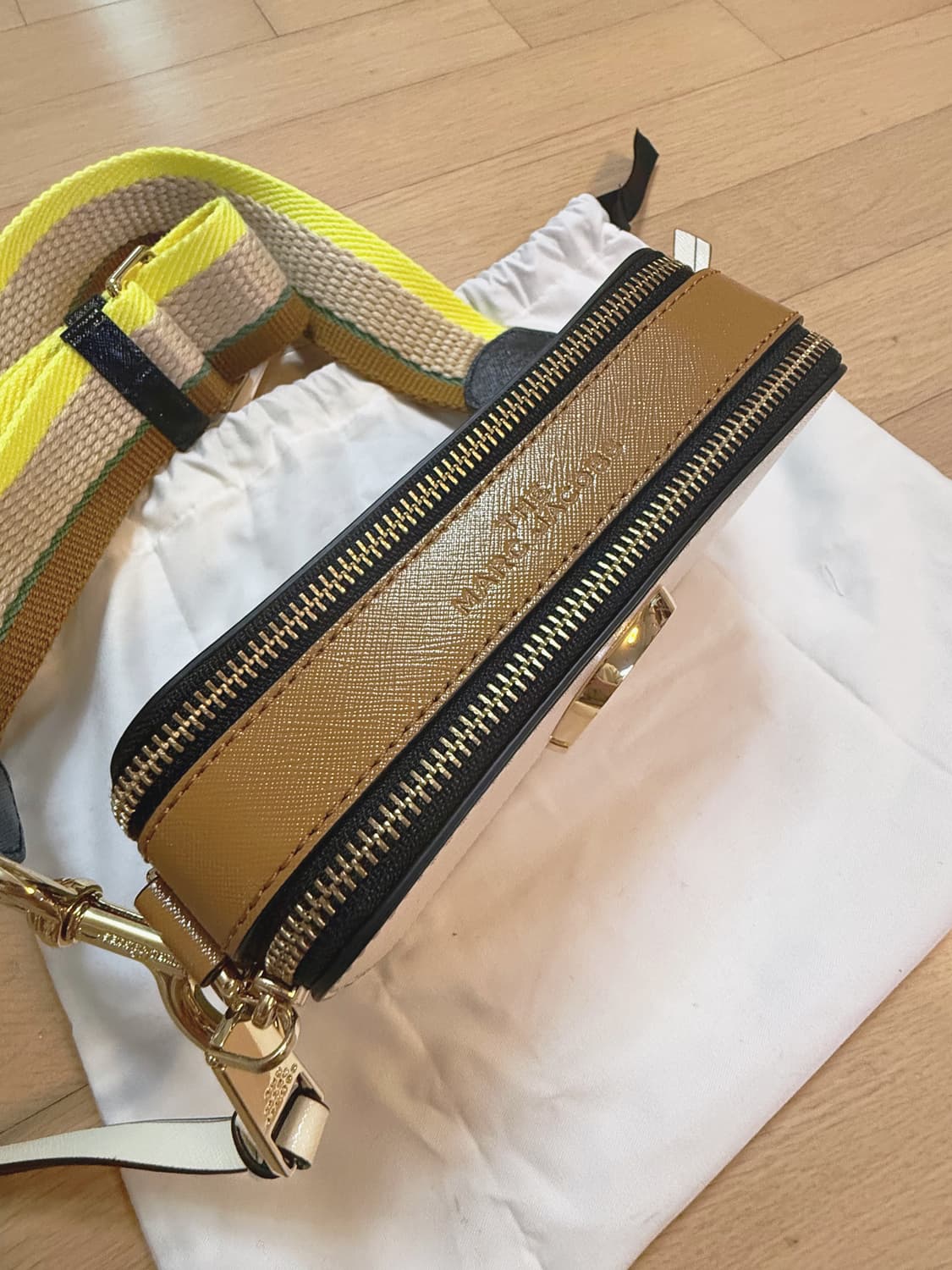 마크 제이콥스 스냅샷 크로스백 상품이미지2