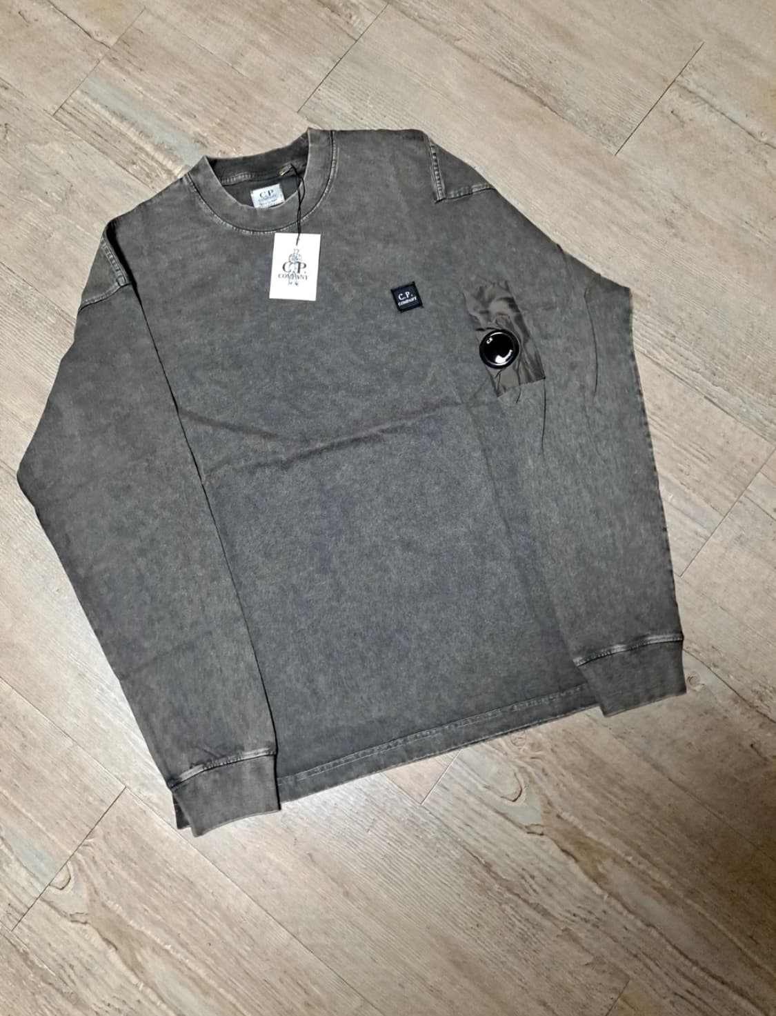 cp컴퍼니 렌즈 포켓 티셔츠 m 상품이미지1