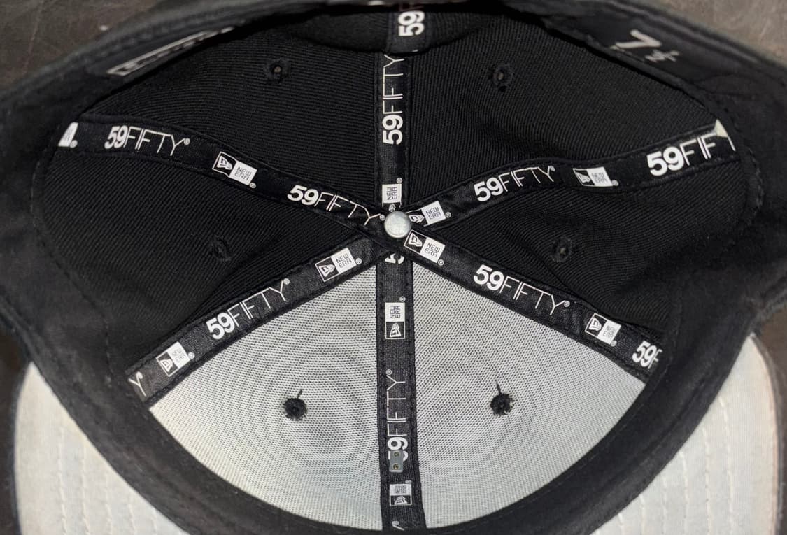 뉴에라 슈프림 골드 크로스 S로고 블랙 24SS 상품이미지2