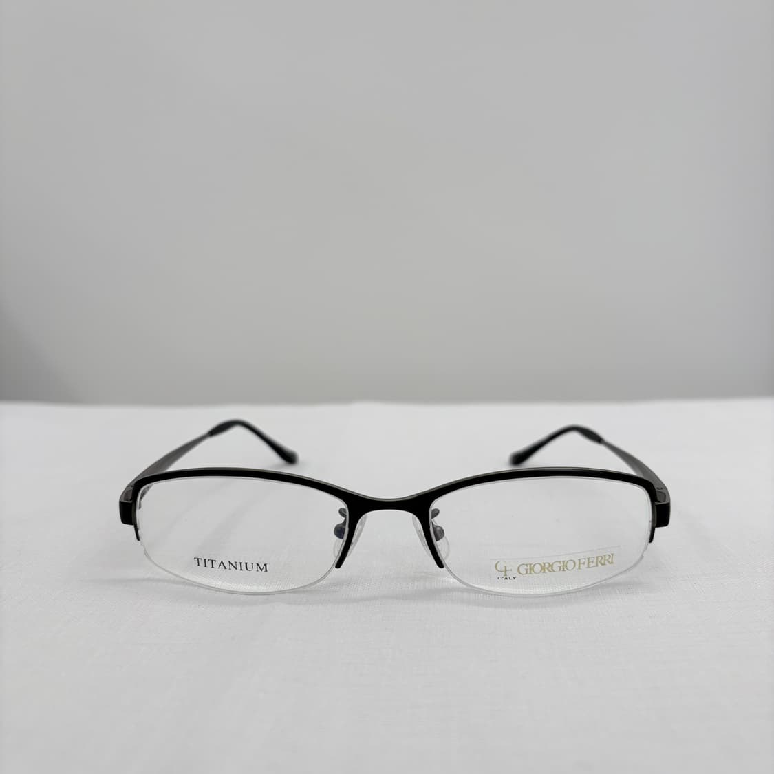 GIORGIO FERRI 블랙 티타늄 반무테 빈티지안경 상품이미지1