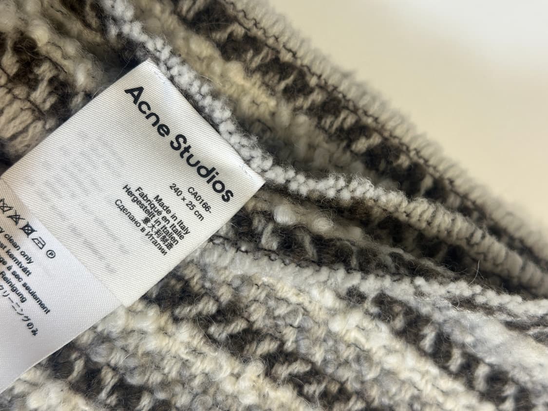 아크네 알파카 머플러 상품이미지5