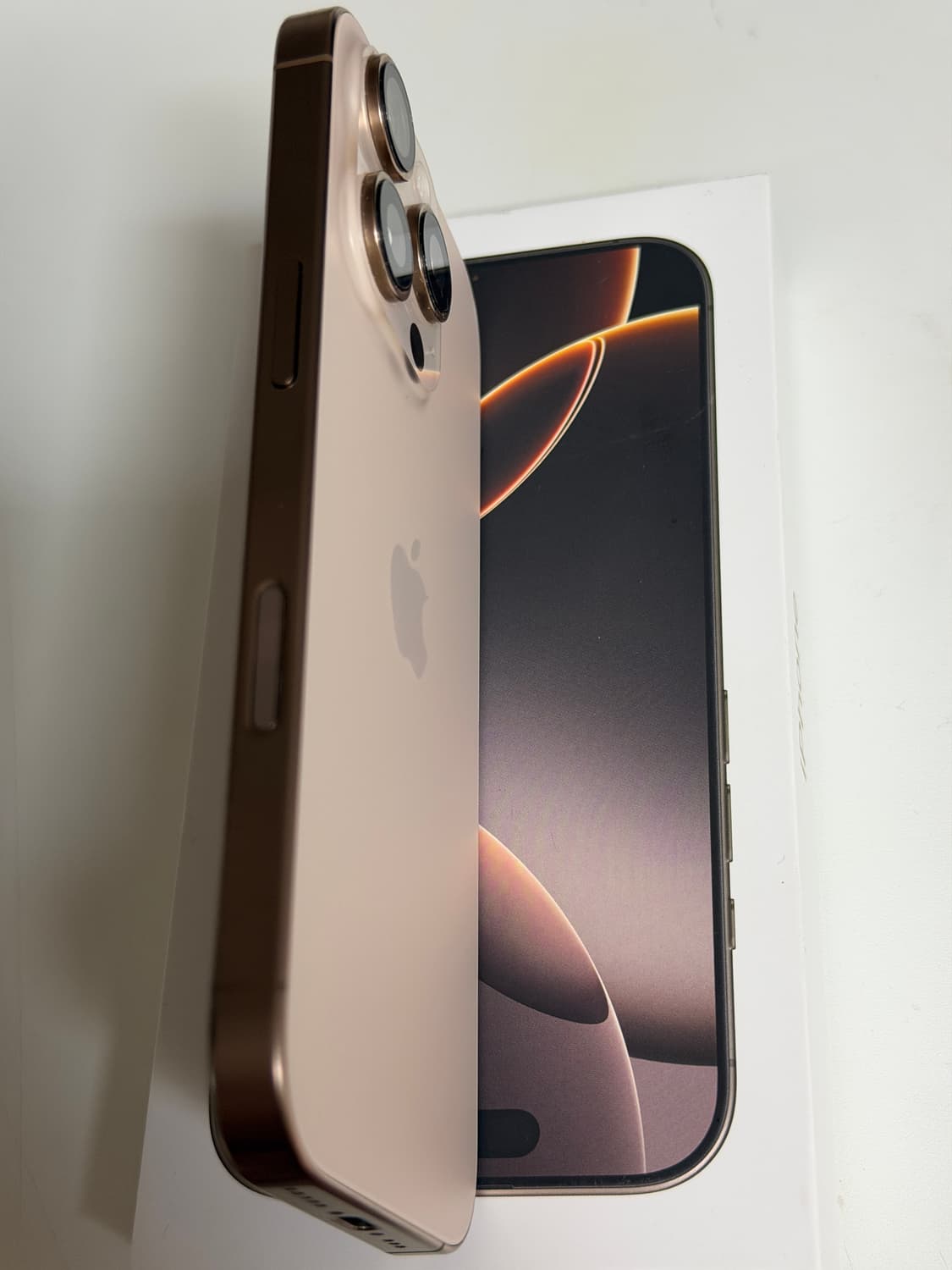 아이폰 16 프로 256GB 상품이미지2