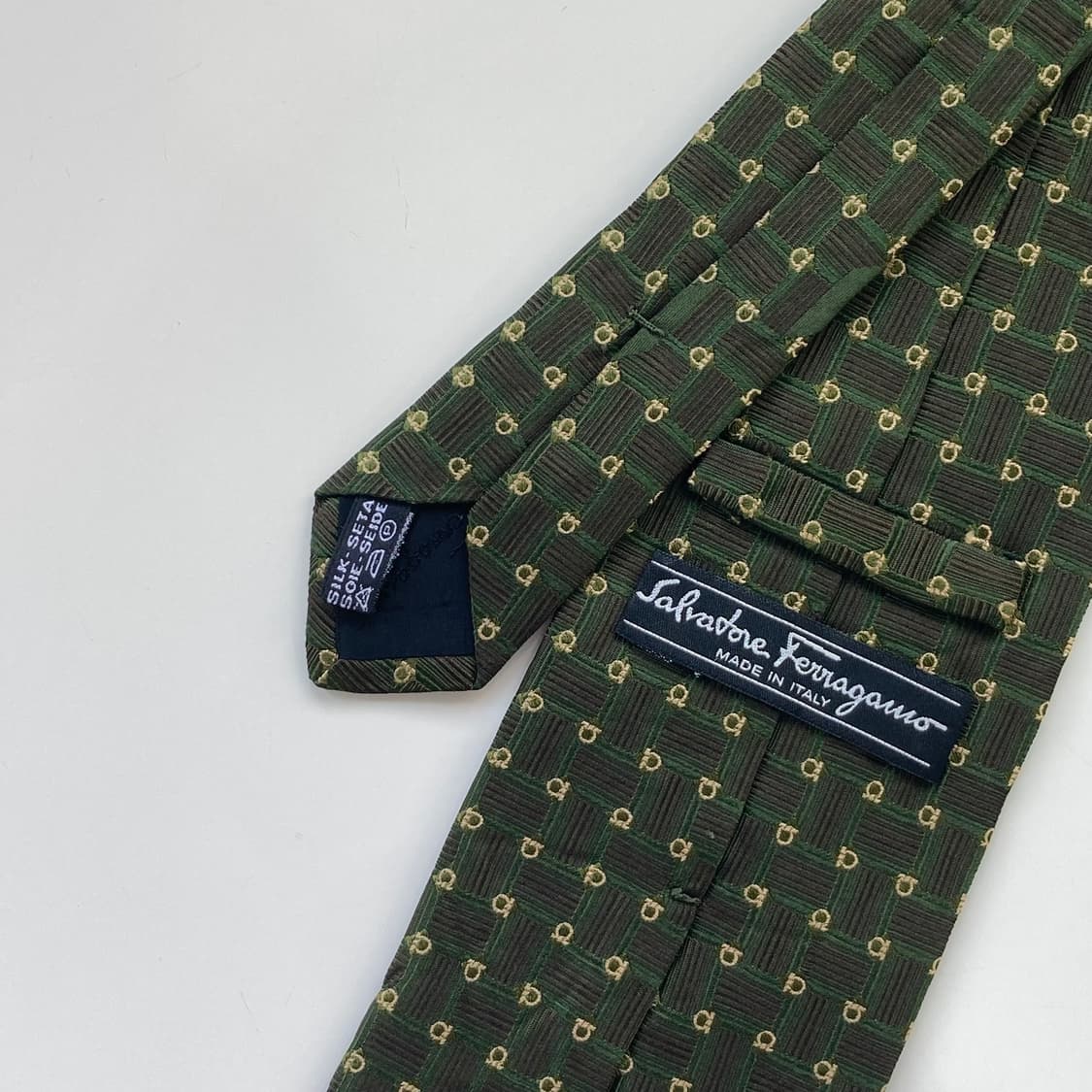 페레가모(Ferragamo) 모노그램 명품 정품 넥타이 상품이미지5