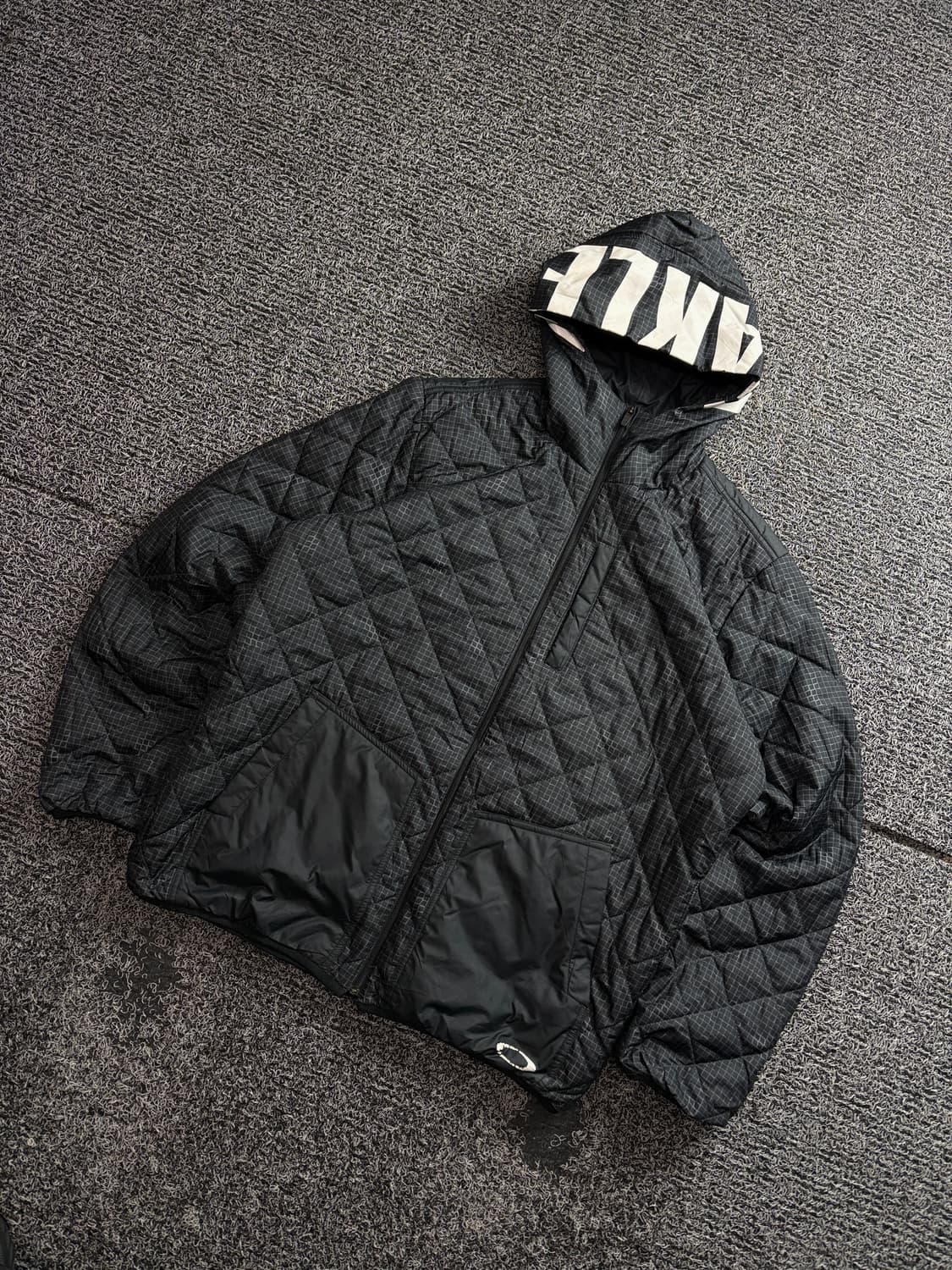 오클리 킐팅 포인트 나일론 경량 패딩 2996 상품이미지1