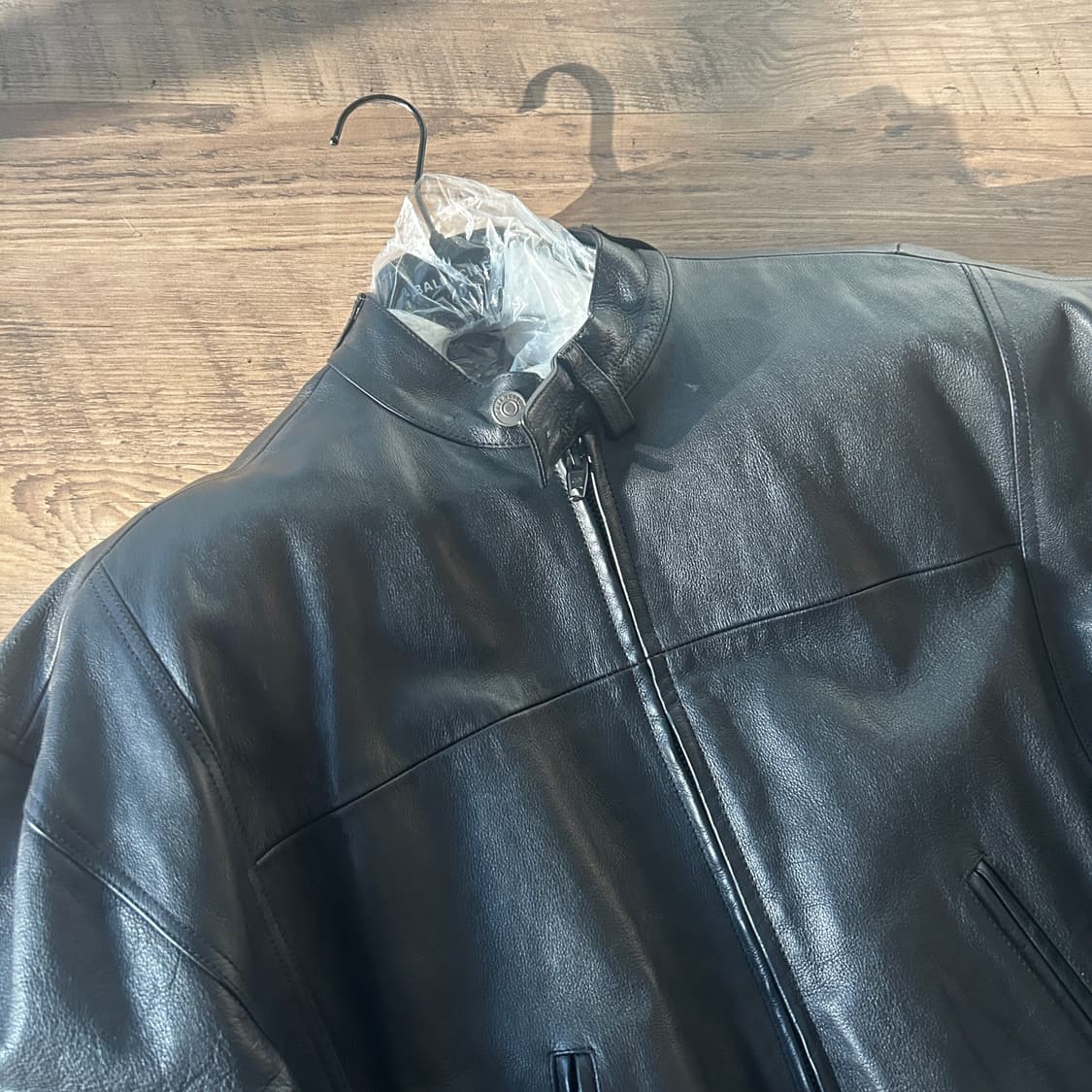 발렌시아가 디컨스트럭티드 레더 자켓 상품이미지7