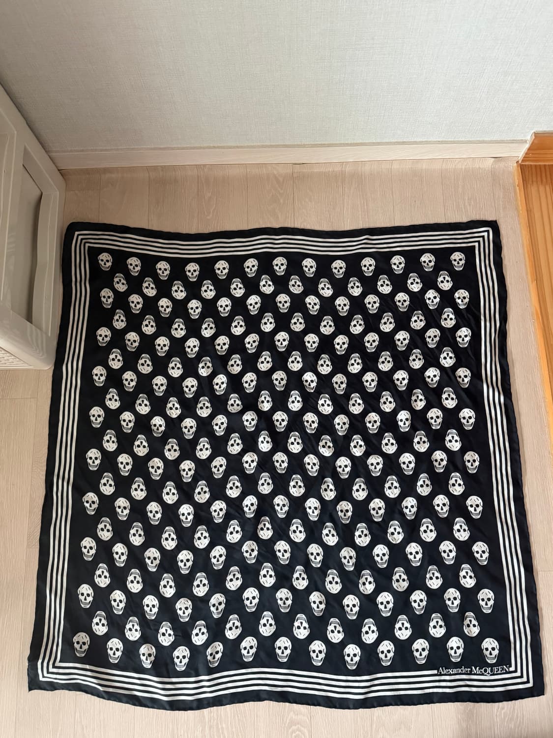 알렉산더맥퀸 스카프 상품이미지1