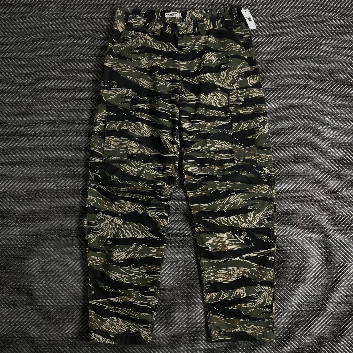 락스테디 타이거 카모플라쥬 퍼티그 카고 팬츠o 3462 상품이미지1
