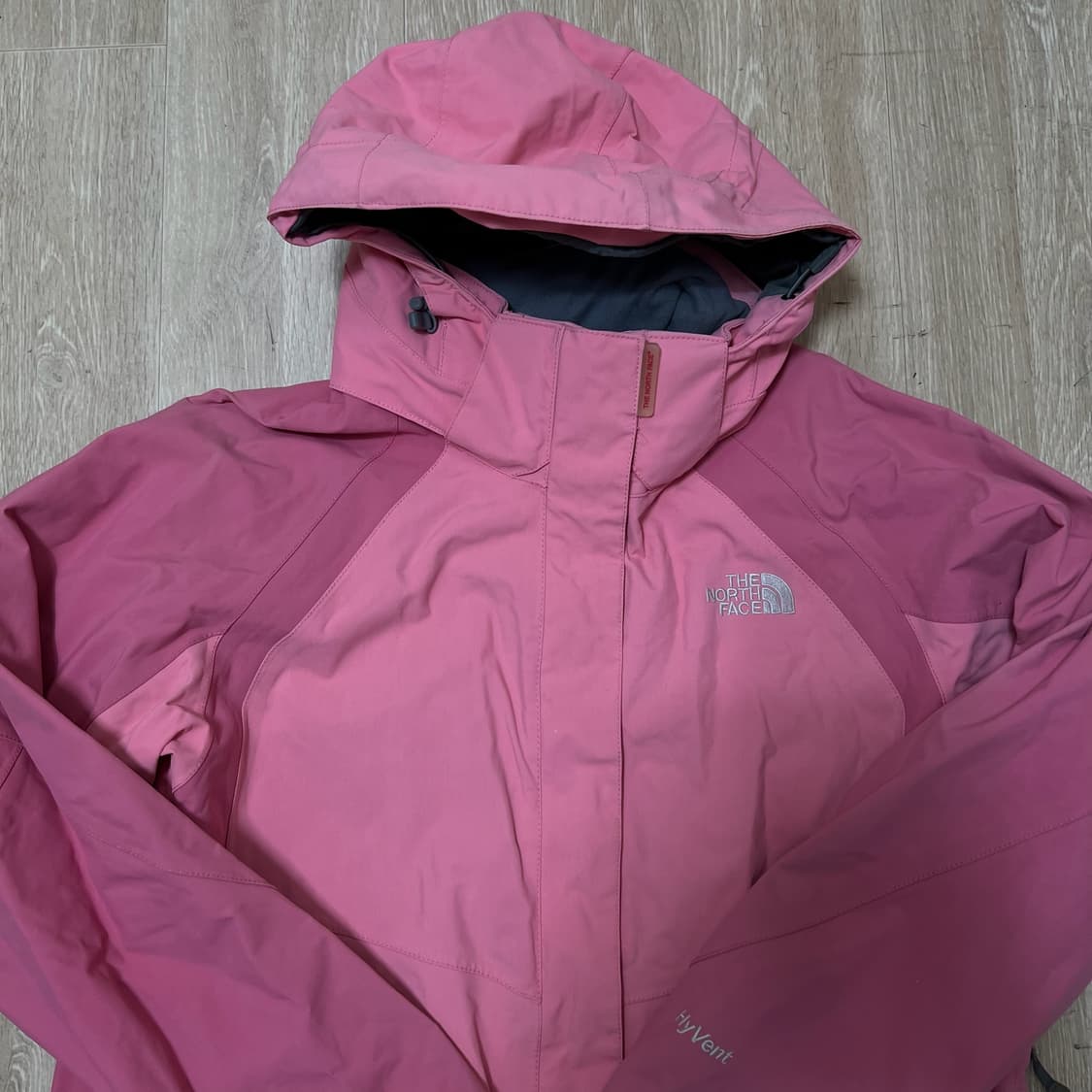 노스페이스 여성 하이벤트 바람막이 점퍼 S/90  상품이미지2