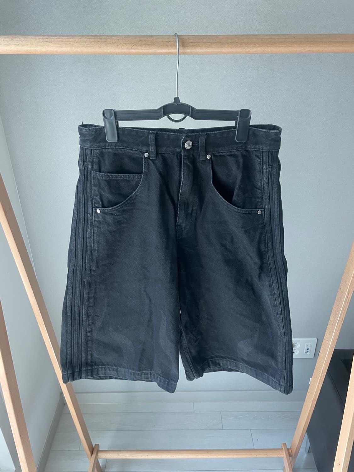 아디다스 플레이크 데님 쇼츠 팬츠 (블랙) 상품이미지2