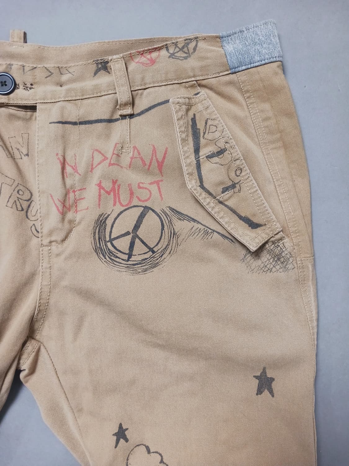 [36] 디스퀘어드2 그래피티 바이커 치노 팬츠 상품이미지4