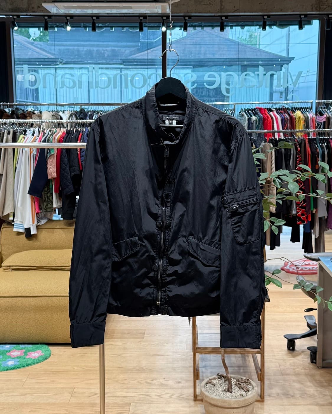 가리오네 블랙 나일론혼방 자켓 상품이미지1