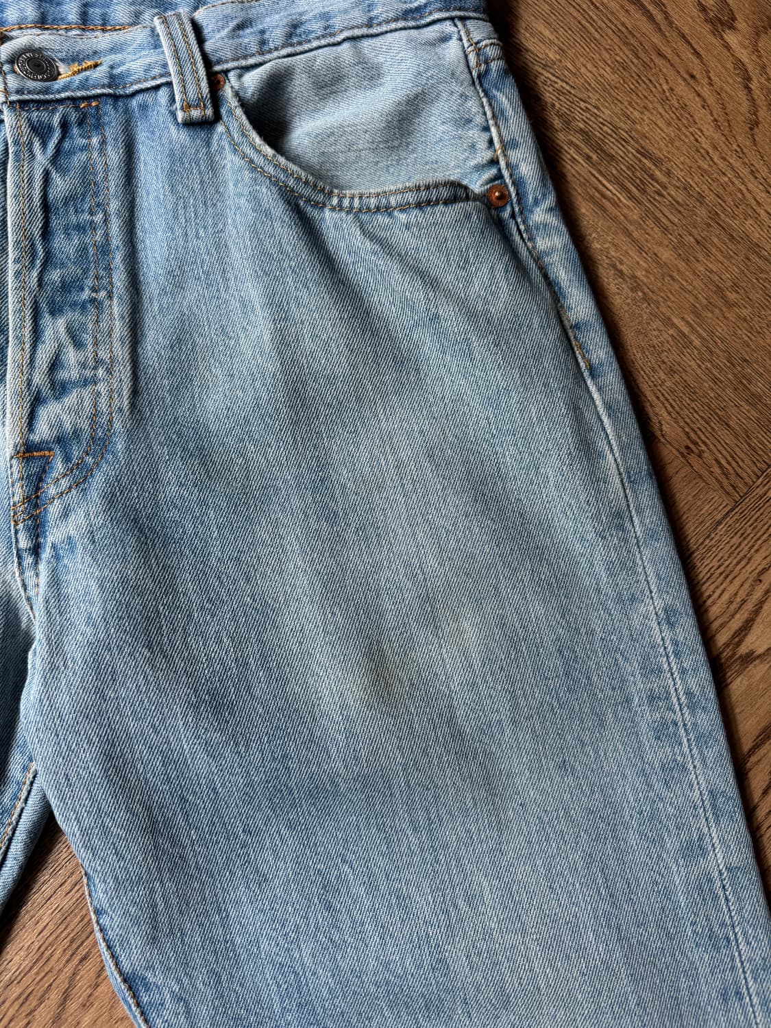 [33]리바이스 501 라이트블루 워싱 스트레이트 데님 팬츠 상품이미지3