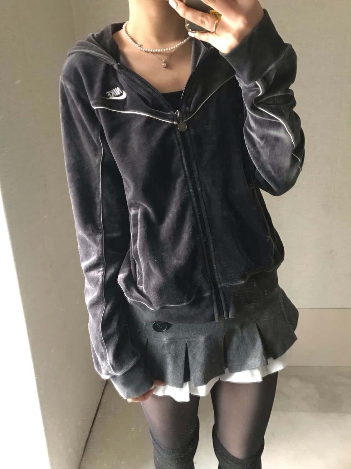 나이키 그레이 벨벳 후드집업 상품이미지5
