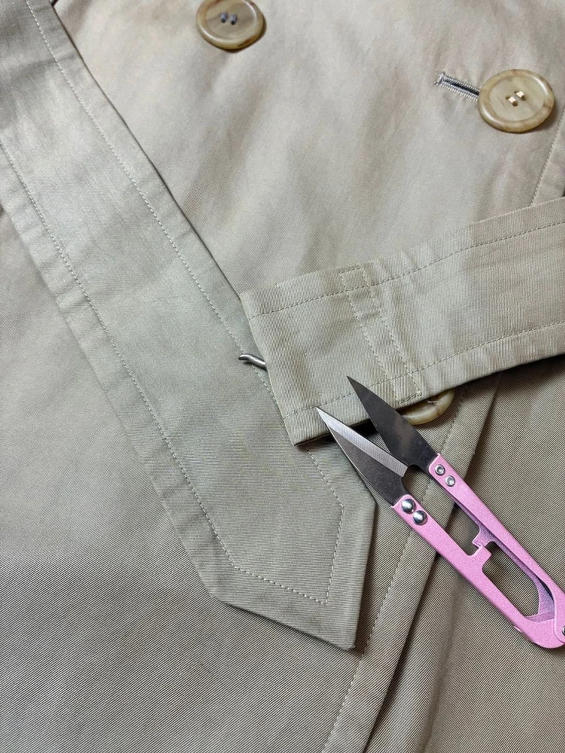 버버리 90's 싱글 견장 오버핏 트렌치 코트 PN7545 상품이미지4