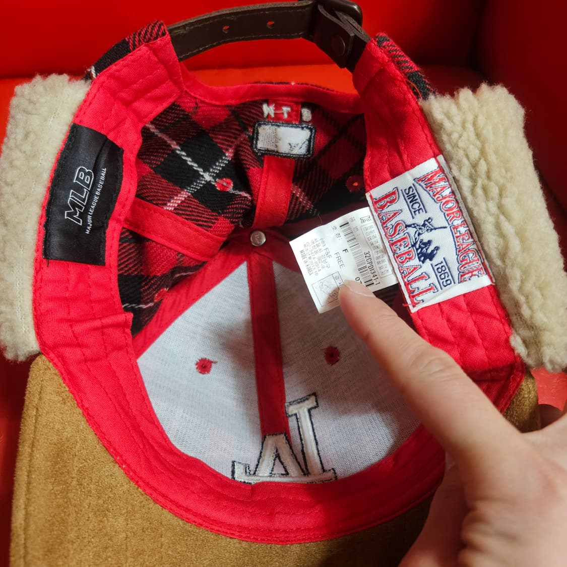 (새상품)엠엘비(MLB) Y2K 타탄체크 트루퍼 볼캡  상품이미지6