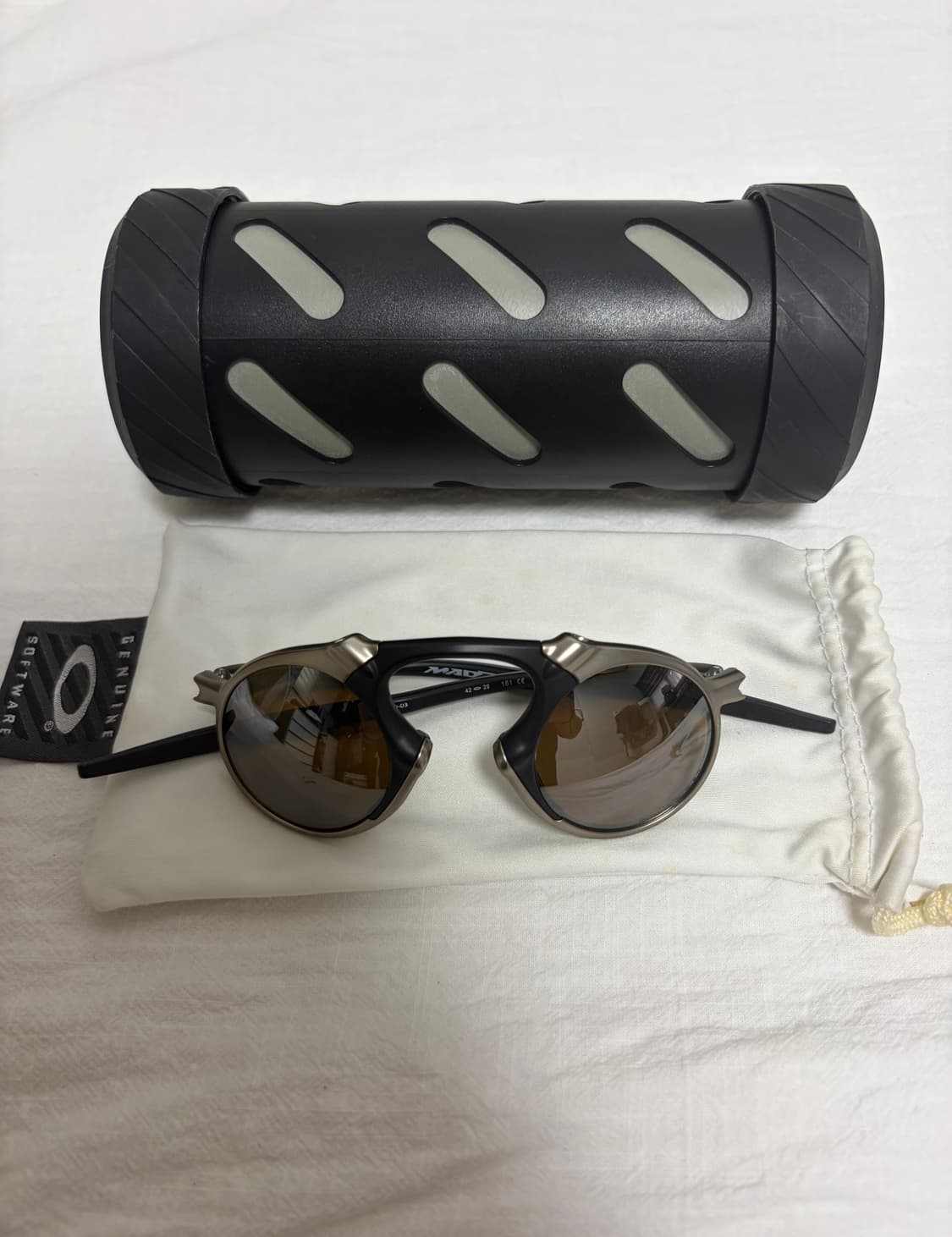 오클리 엑스메탈 메드맨 madman 상품이미지1