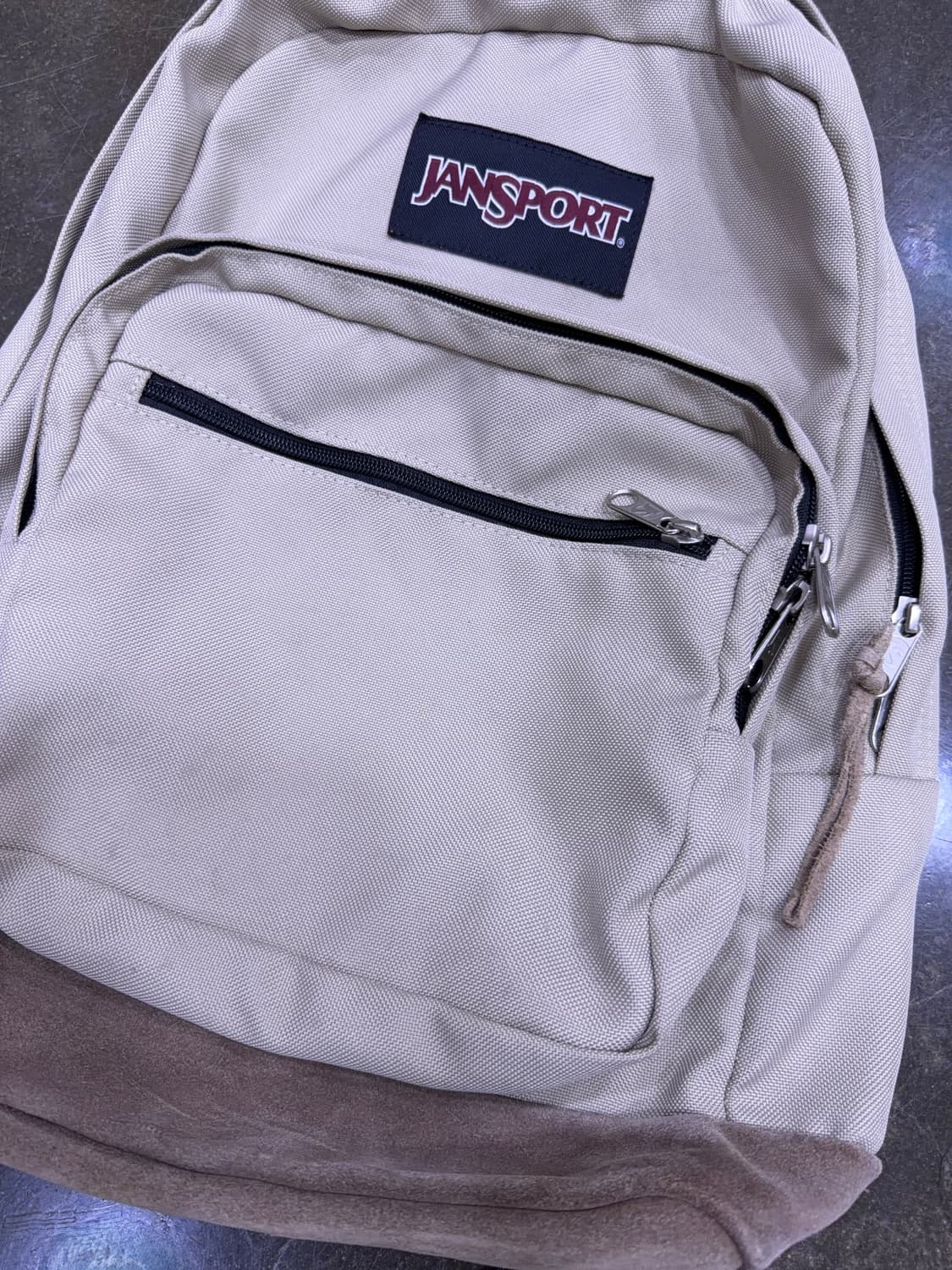 잔스포츠 라이트 백팩 스웨이드 베이지 상품이미지4