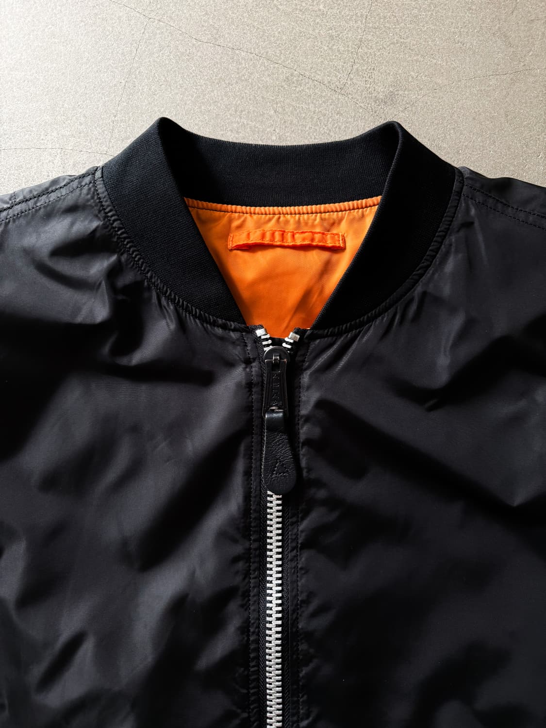 Alpha Industries MA-1 Bomber Jacket 상품이미지4