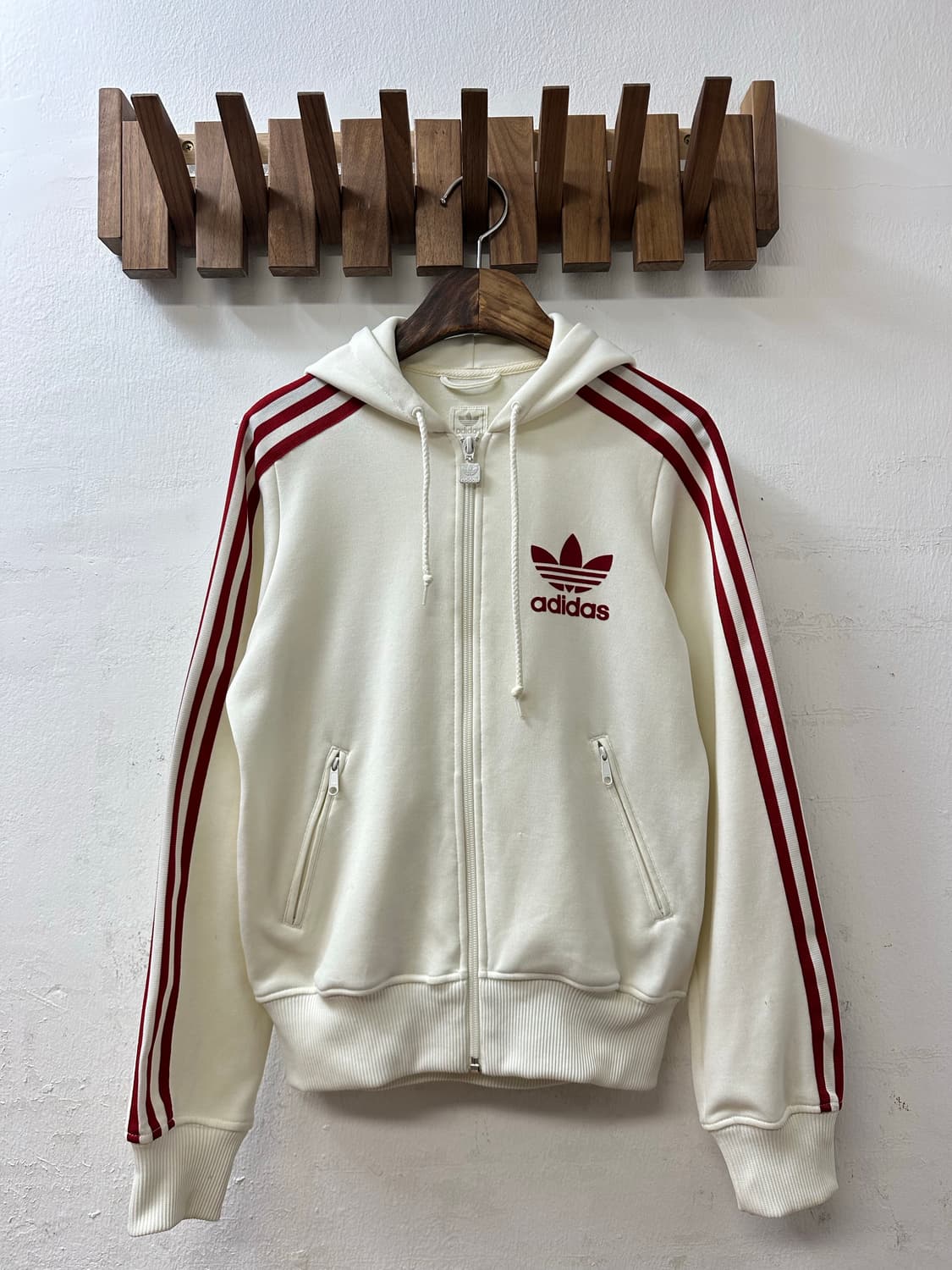 대장급 아디다스 Adidas 삼선 레드라인 화이트 후드 집업 상품이미지1