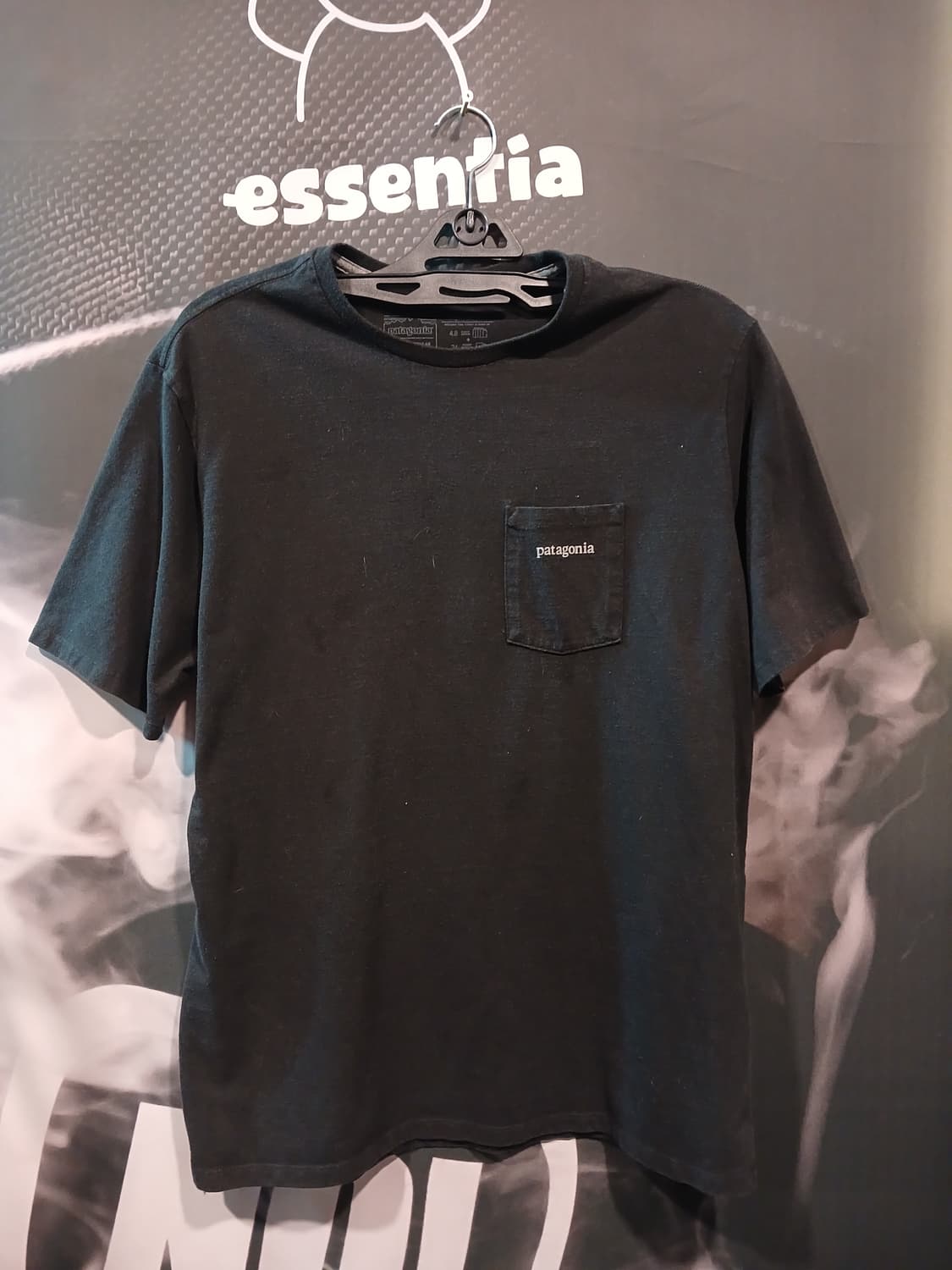 파타고니아 로고 릿피 포켓 반팔티 상품이미지1