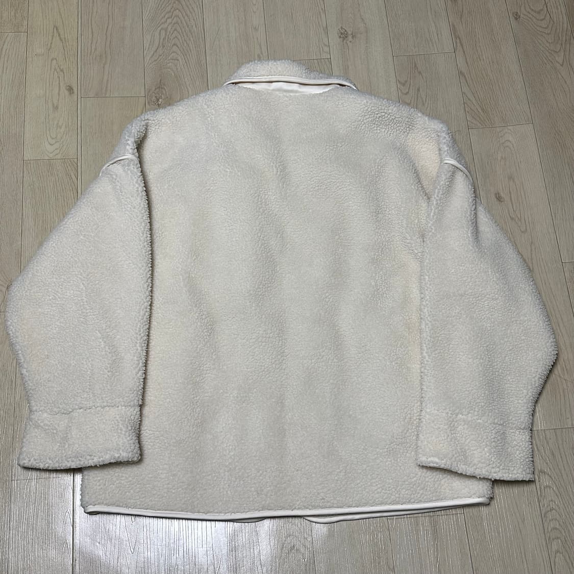 아디다스 아이보리 쉐르파 집업 상품이미지3