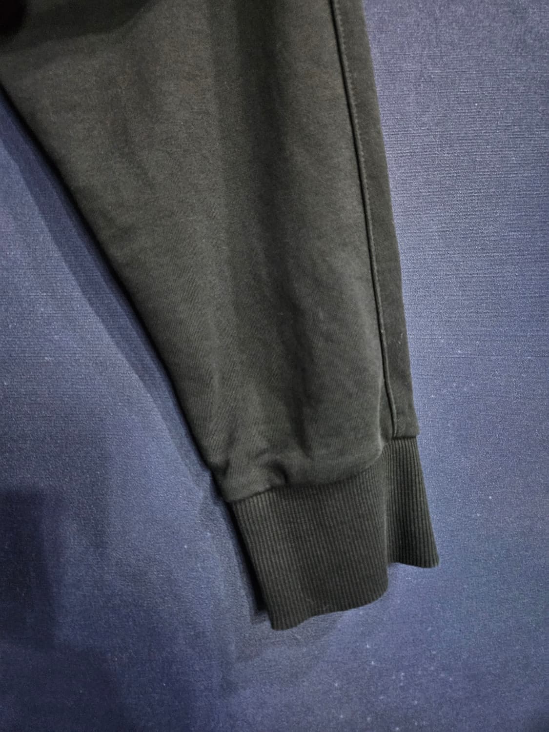 내셔널지오그래픽 블랙 남성 세미오버핏 95 맨투맨  상품이미지5