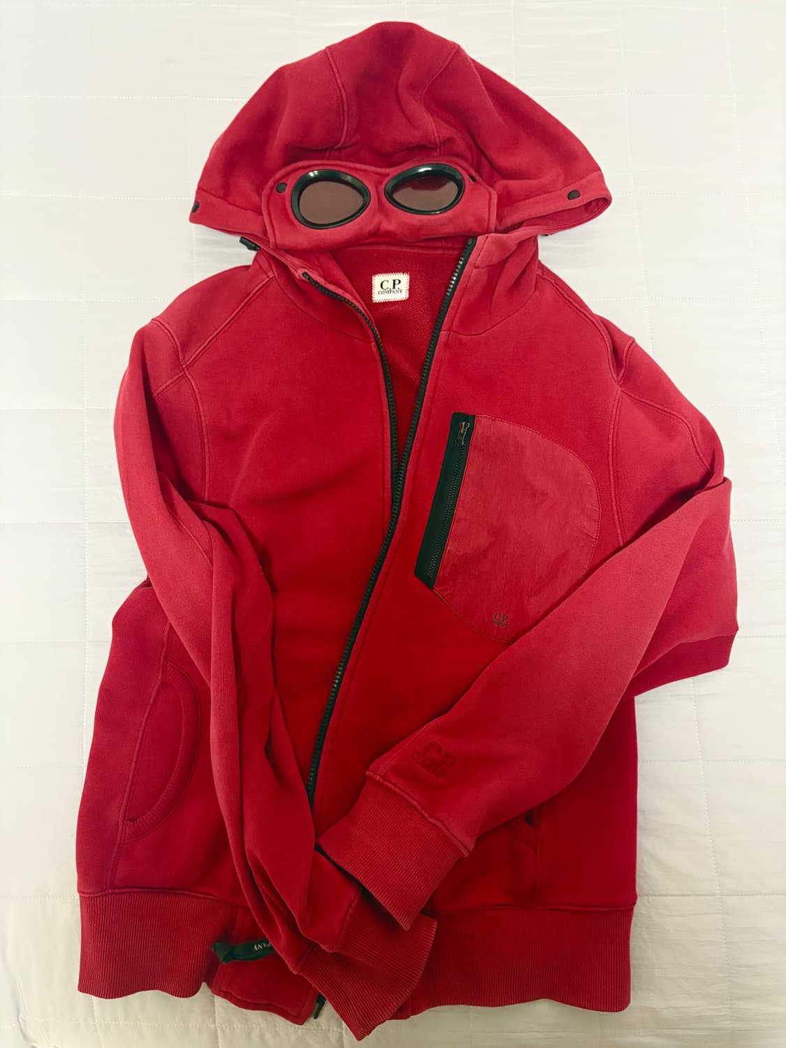 Cp컴퍼니 레드 후드집업 상품이미지1