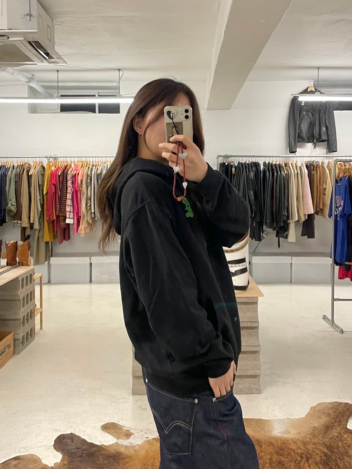 BEAMS the mask hoodie 빔즈 마스크 프린팅 후드 상품이미지2