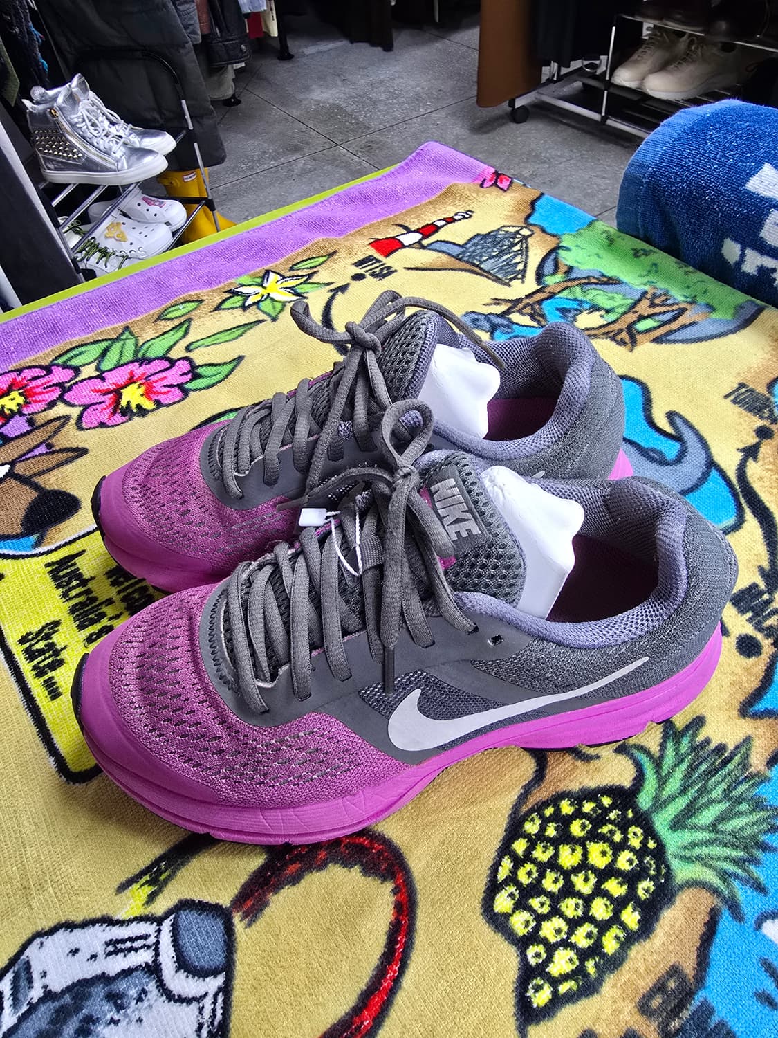 나이키 런닝화 팡크/회색 여성용 (1506) 상품이미지1