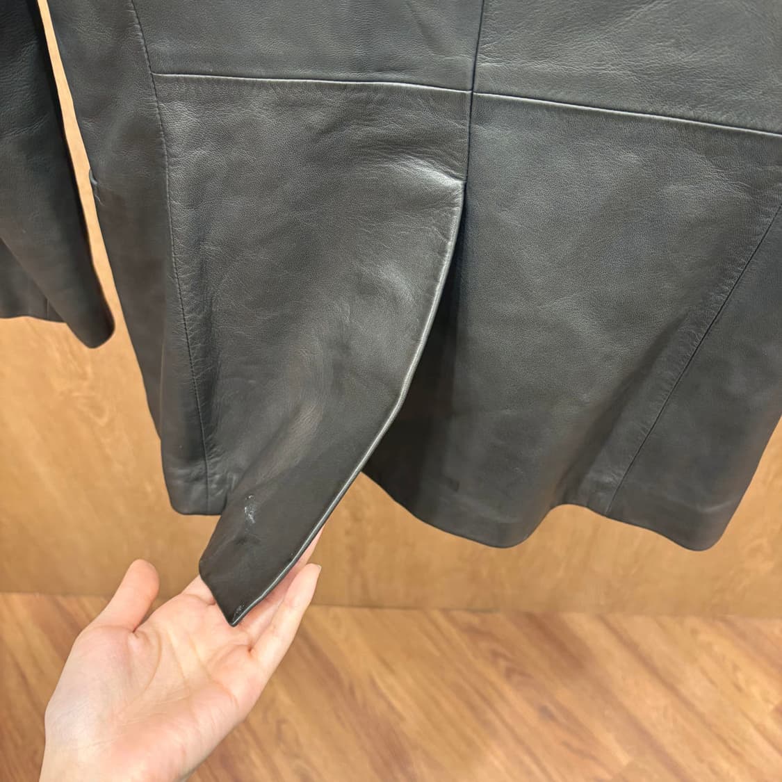 질샌더 레더 자켓 노치드 카라 히든 버튼업 플랩 포켓 슬릿 디테일 브라운 상품이미지6