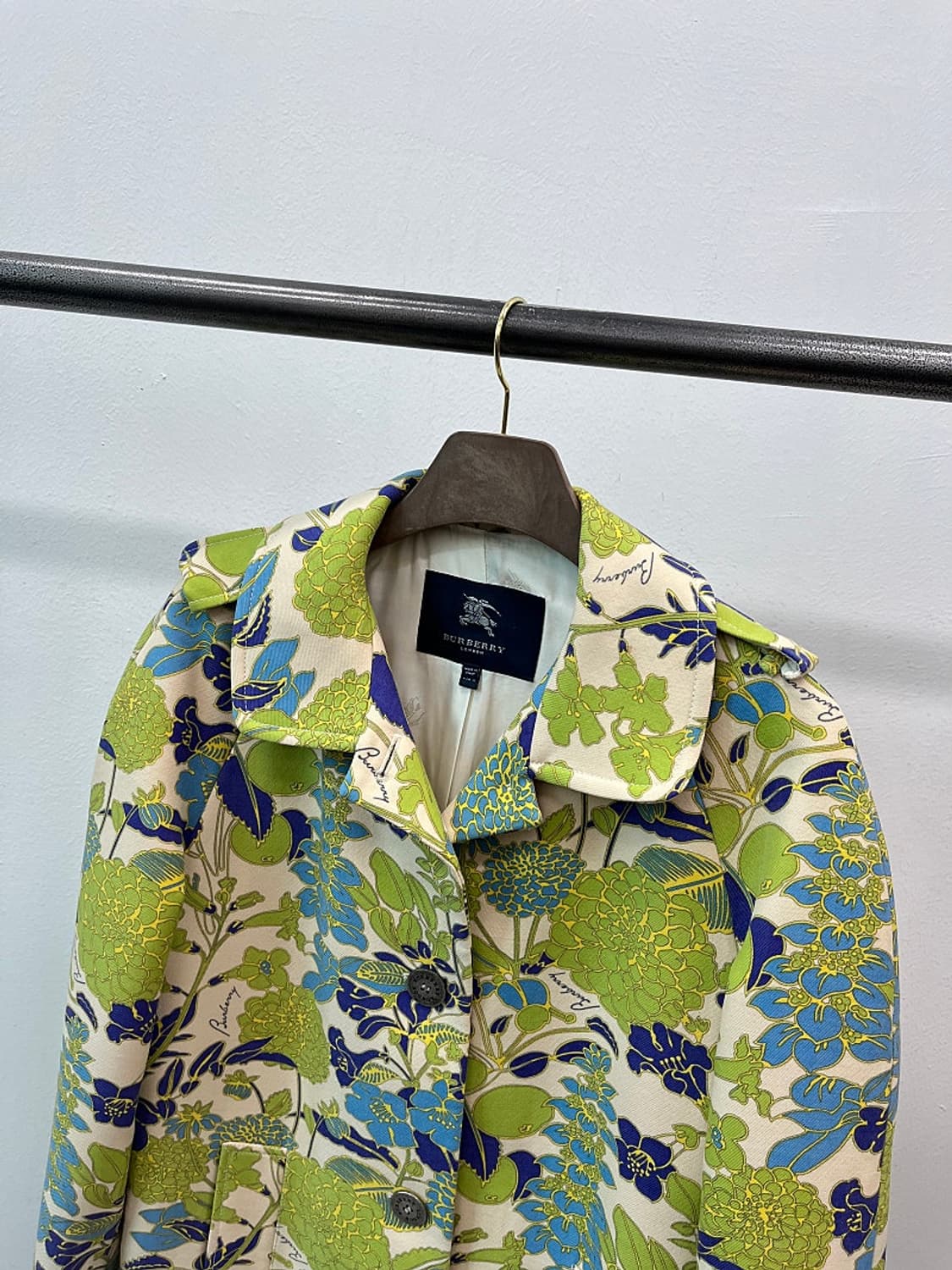 여) 버버리 이태리 플로럴 코트 상품이미지2