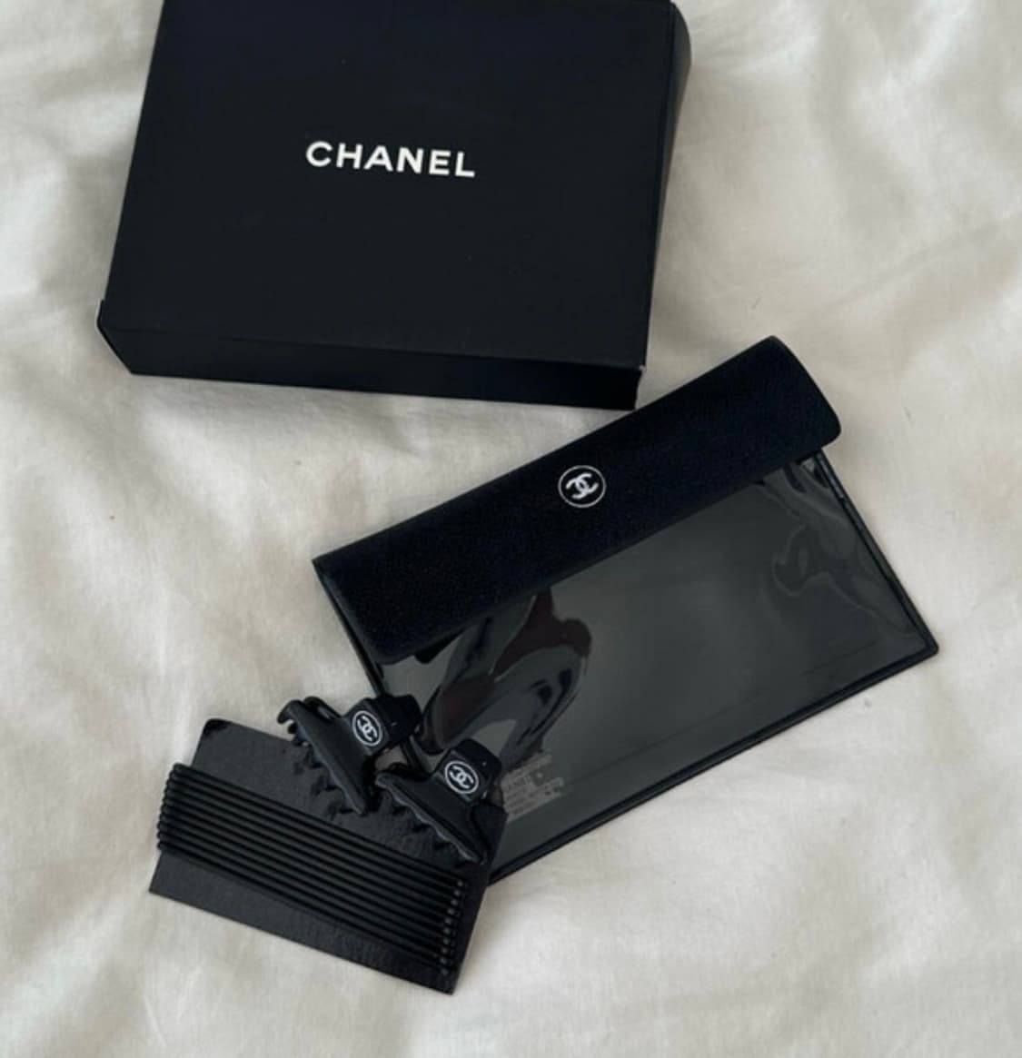 샤넬뷰티 미니 집게핀 2종 & 실핀 10개 세트  상품이미지1