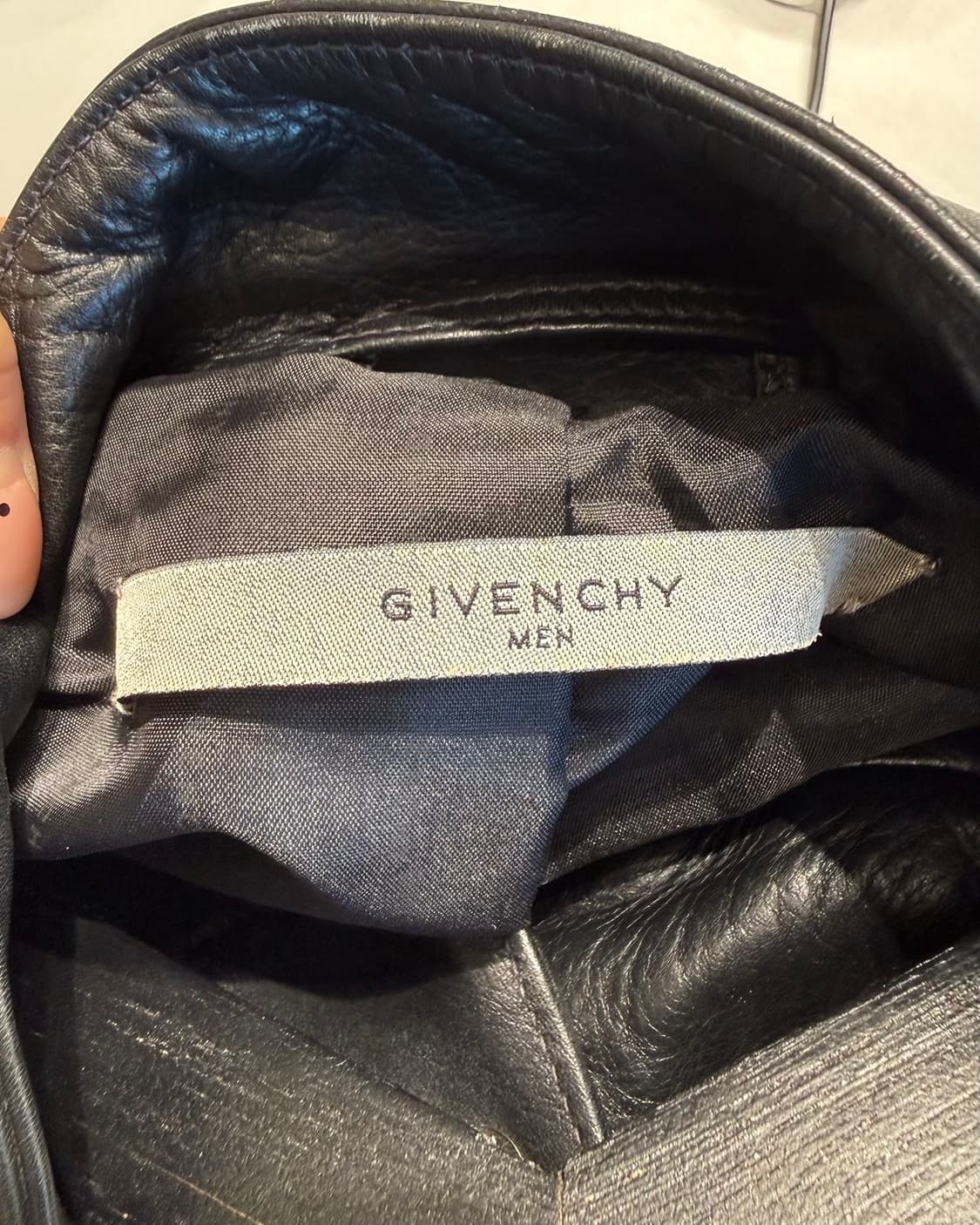 지방시 맨 블랙 카우하인드 레더 자켓  상품이미지8