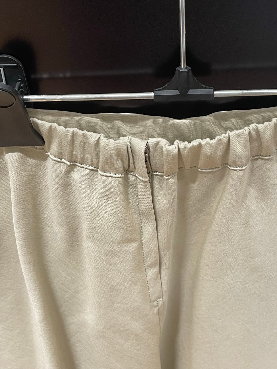 더 캐시미어 아이보리 스커트 상품이미지2