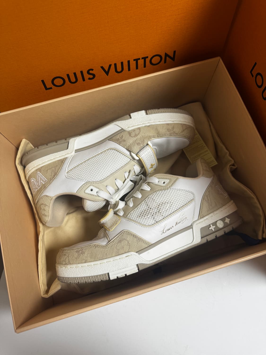 [풀구성] 루이비통 LV 트레이너 벨크로 베이지 트레이너 스니커즈 7 상품이미지1