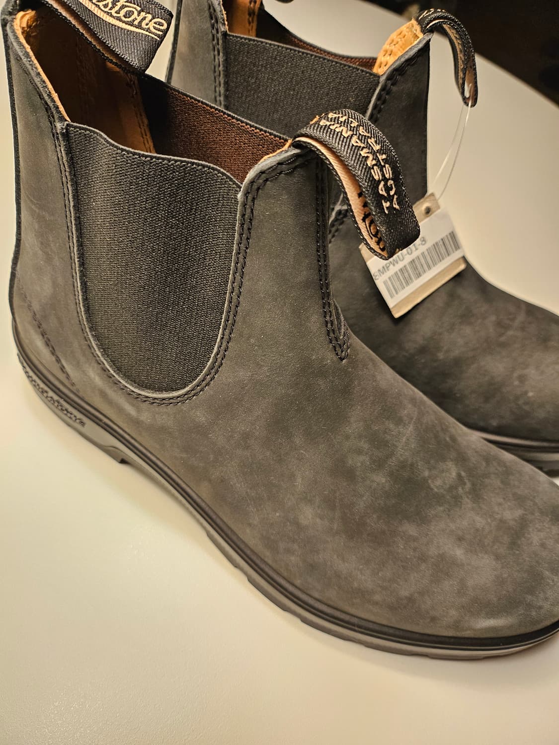 [Uk8] 블런드스톤 첼시부츠 러스틱블랙 세컨즈팩토리 상품이미지4