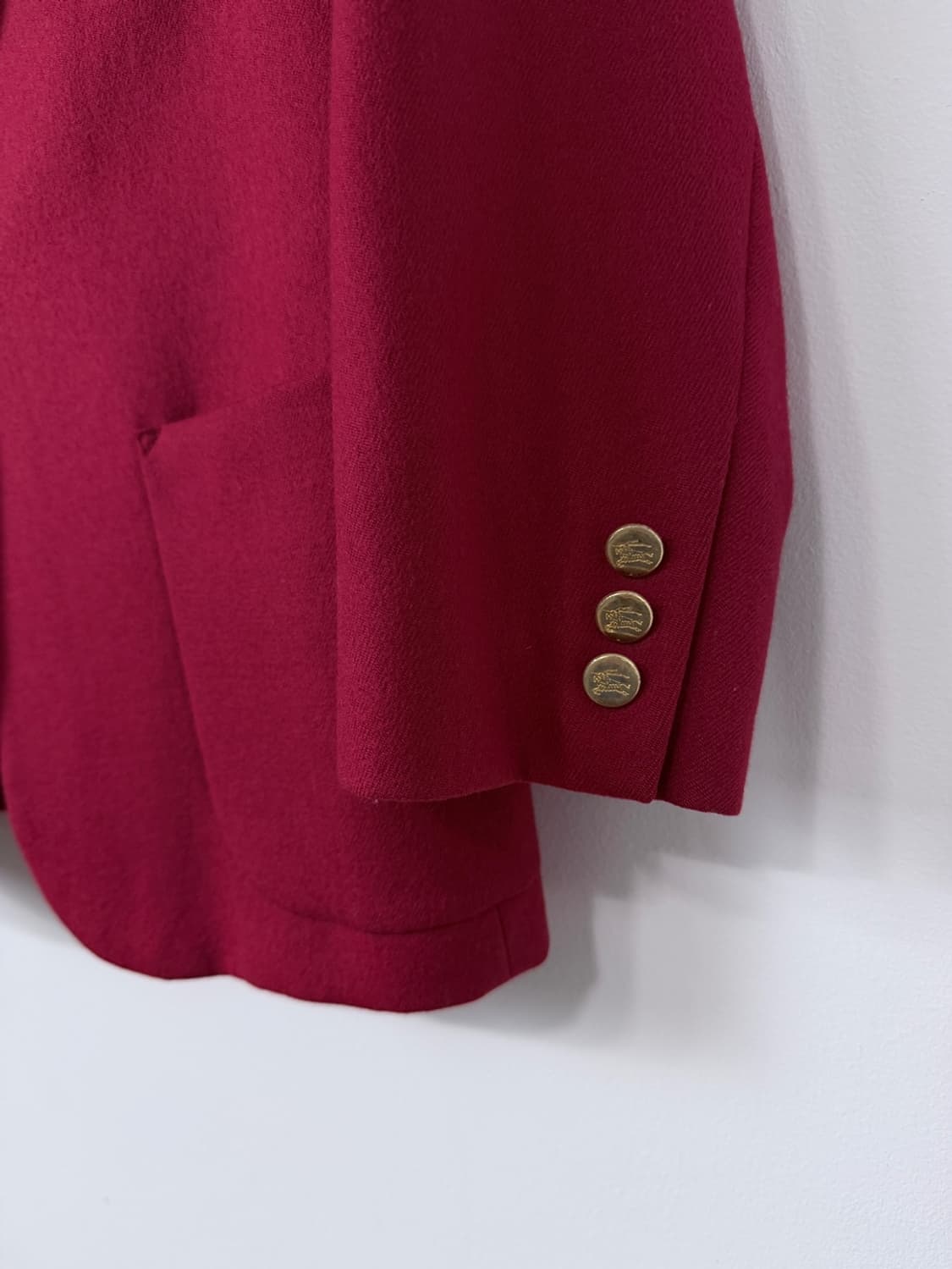 버버리 크레스트 로고 금장 블레이져 자켓  상품이미지4