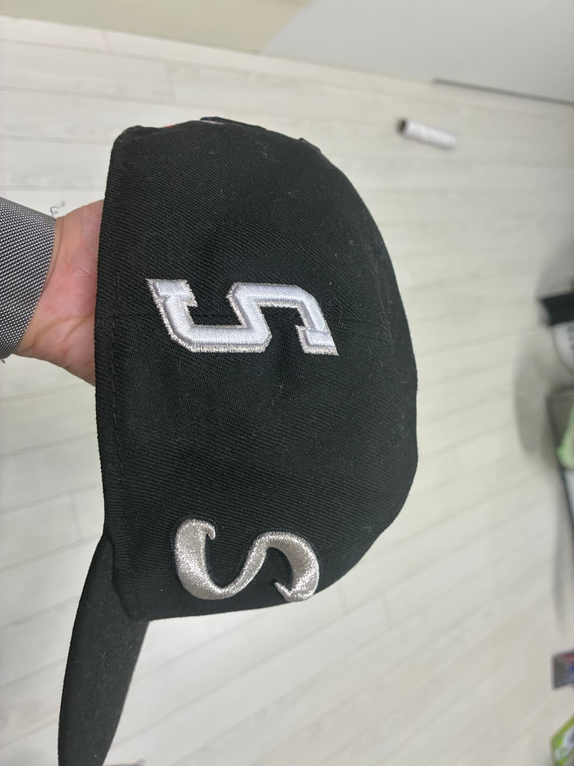 슈프림 멀티s로고 뉴에라 블랙  상품이미지3