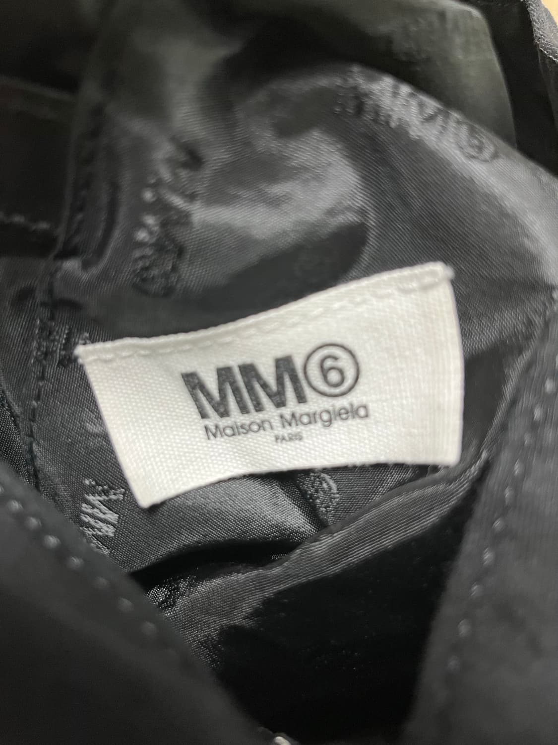 MM6 메종 마르지엘라 블랙 숄더백 정품 상품이미지4