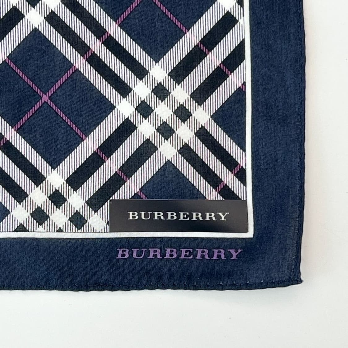 (새상품) burberry /버버리 쁘띠스카프 손수건 상품이미지3