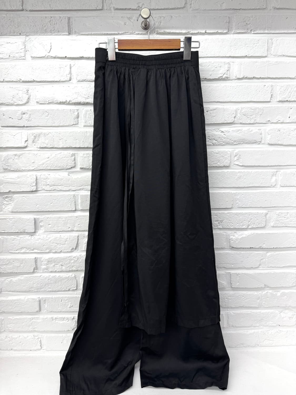 리리앤코 블랙 스커트 레이어드 팬츠 상품이미지4