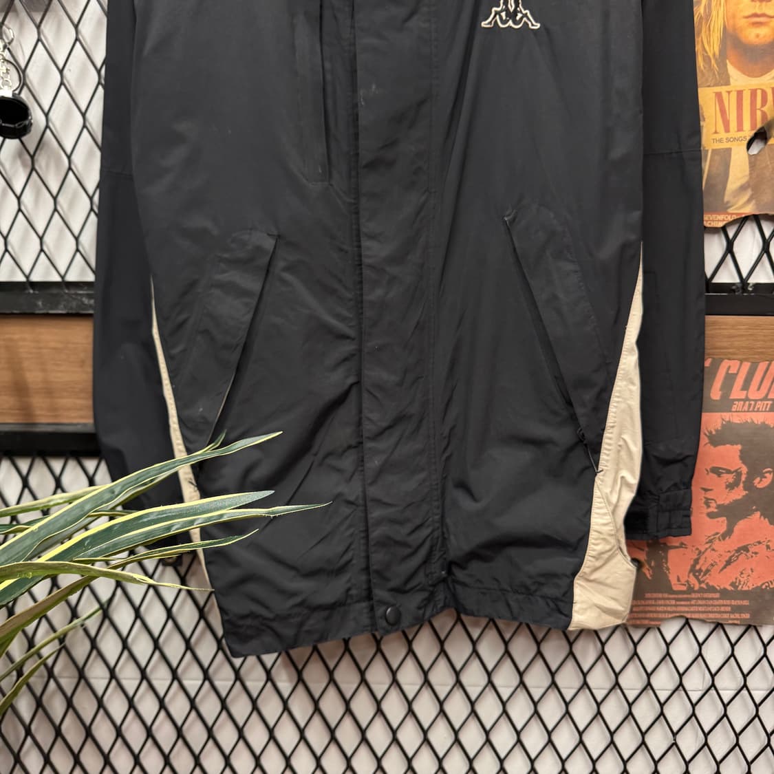 00s 카파 올드스쿨 바람막이 전면 오미니 로고 포인트 블랙 상품이미지4