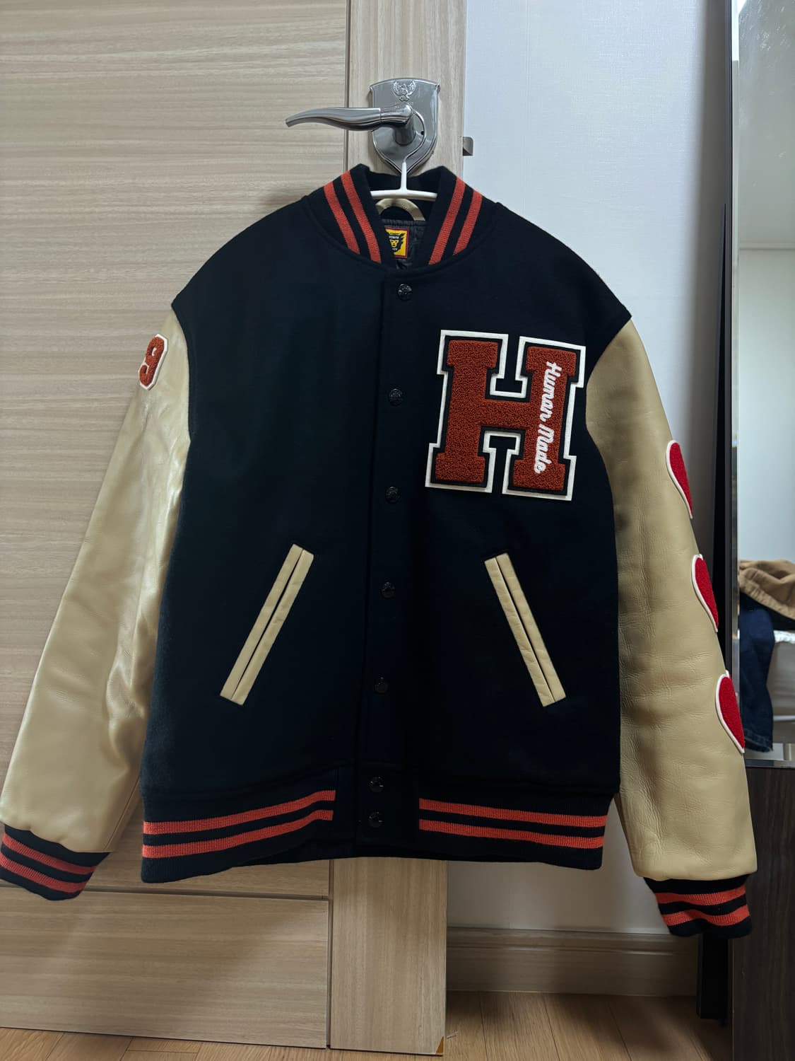 휴먼메이드 바시티 자켓 블랙 상품이미지1