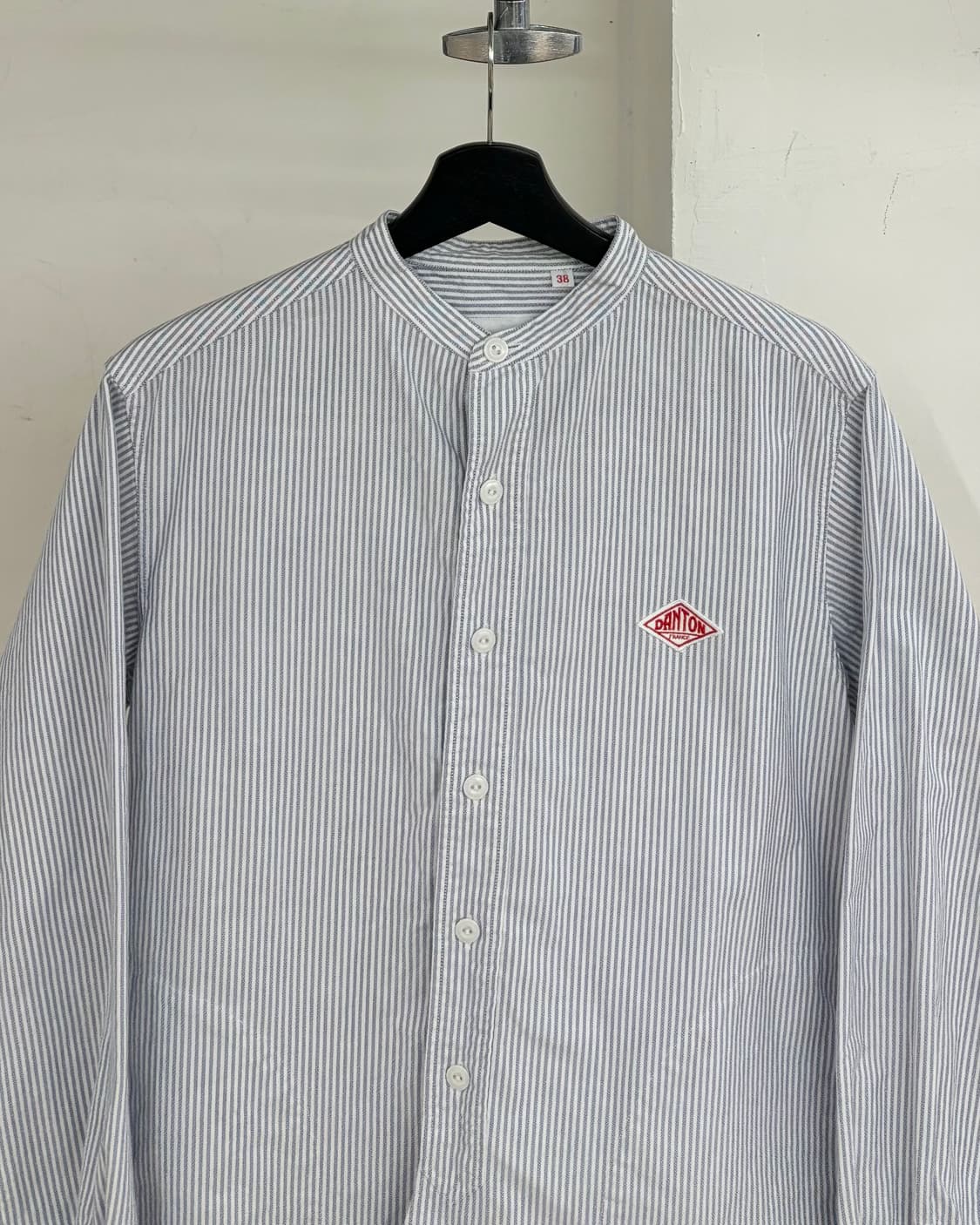 단톤 스트라이프 밴드 카라 셔츠 상품이미지2